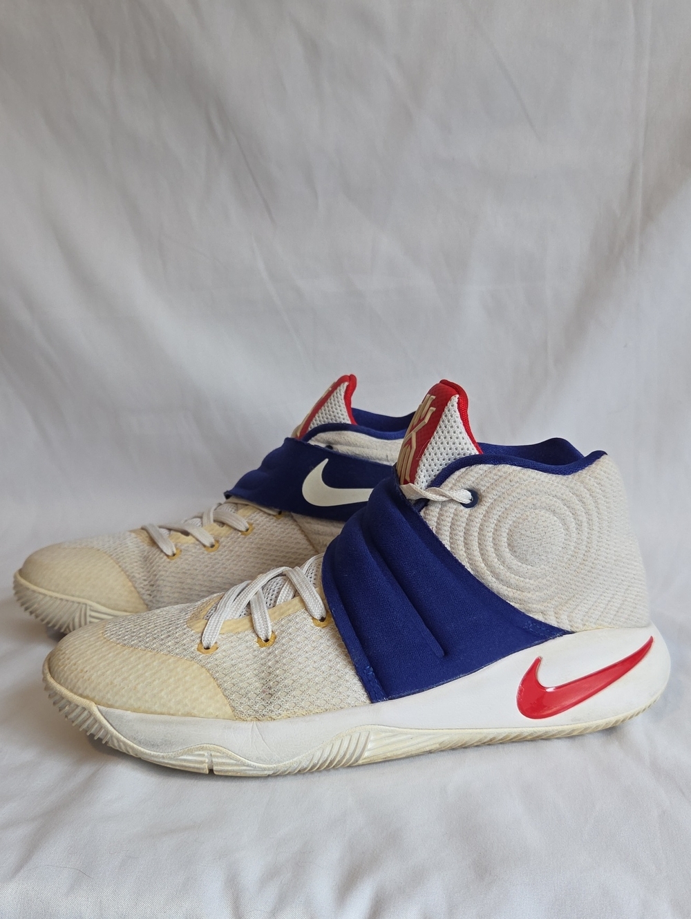 Nike Kyrie 2 "USA" Basketball Sneakers